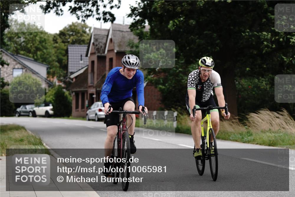 30.08.2026 - Elbe Triathlon Hamburg Michael Burmester http://msf.ph/oto/10065981 30.08.2026 14:58:37 Radfahren 136 meine-sportfotos.de