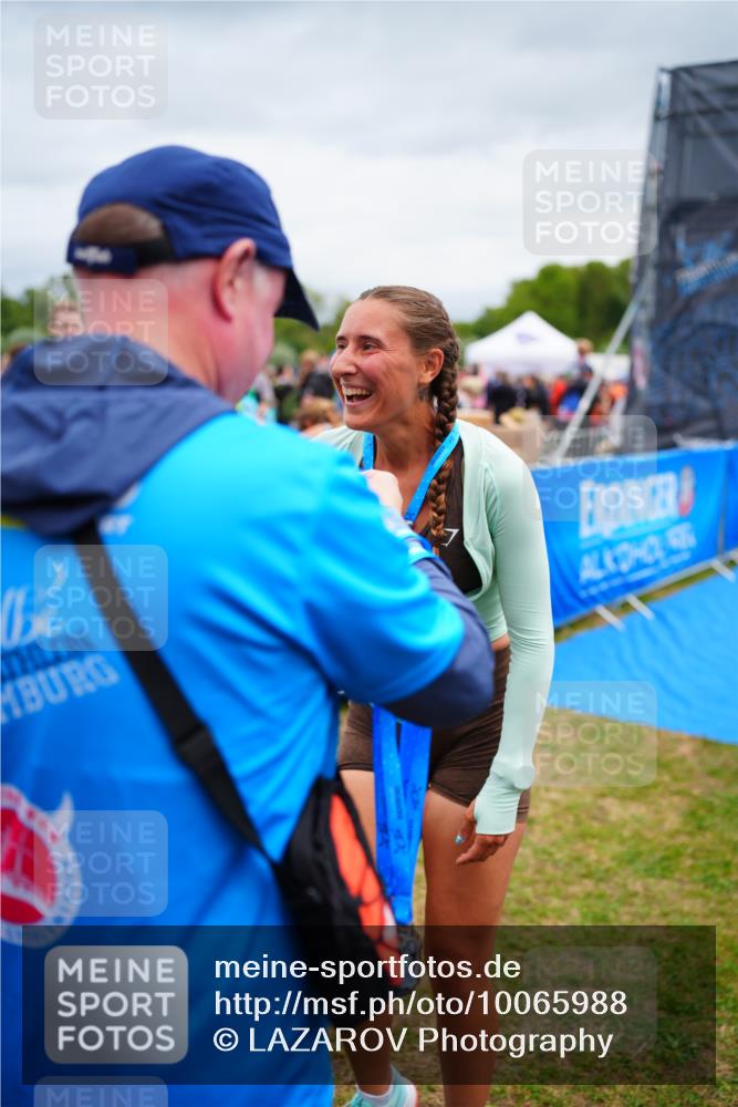 30.08.2026 - Elbe Triathlon Hamburg LAZAROV Photography http://msf.ph/oto/10065988 30.08.2026 12:16:20 Ziel  meine-sportfotos.de