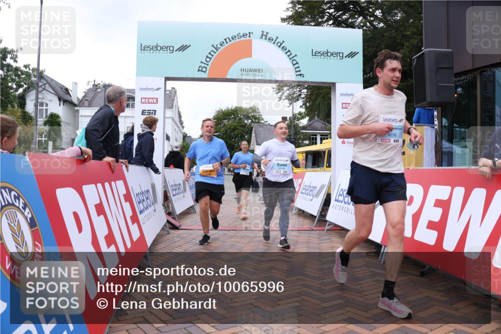 30.08.2026 - Blankeneser Heldenlauf Lena Gebhardt http://msf.ph/oto/10065996 30.08.2026 12:55:07 Ziel 2092, 4016, 4138, 4147, 4280 meine-sportfotos.de