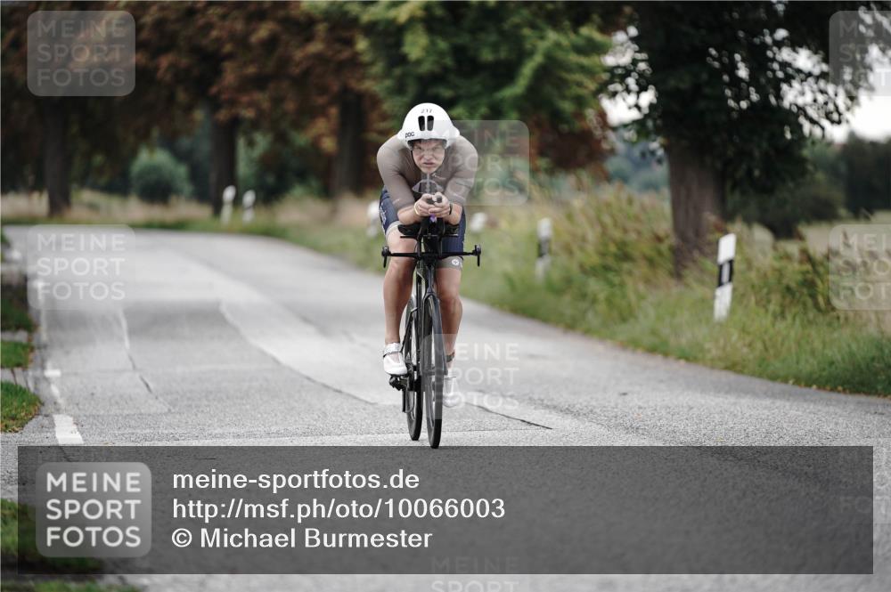 30.08.2026 - Elbe Triathlon Hamburg Michael Burmester http://msf.ph/oto/10066003 30.08.2026 09:04:32 Radfahren 217, 247 meine-sportfotos.de