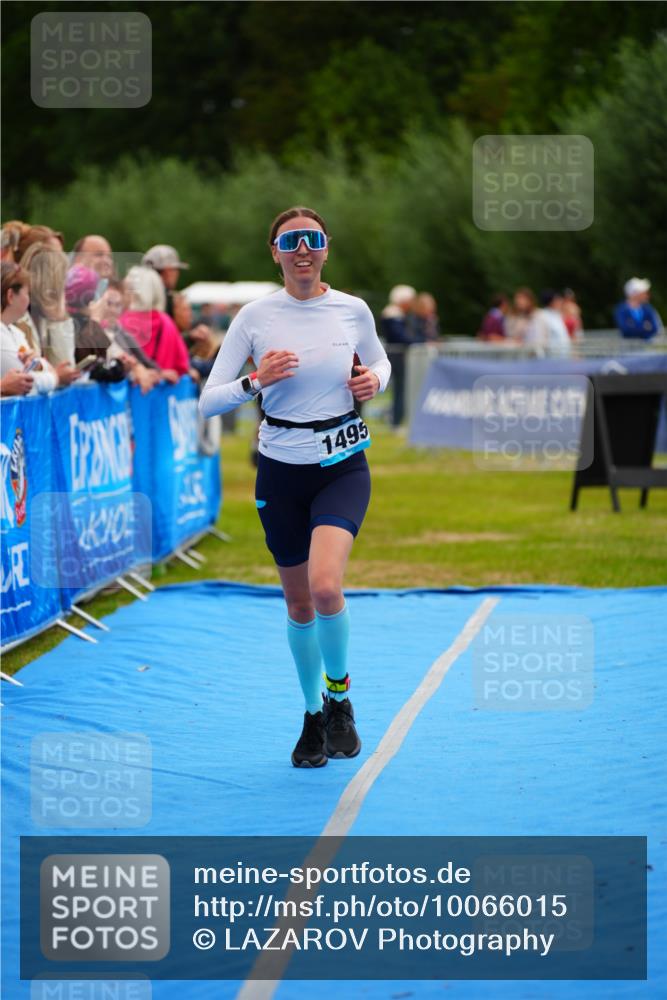 30.08.2026 - Elbe Triathlon Hamburg LAZAROV Photography http://msf.ph/oto/10066015 30.08.2026 12:16:46 Ziel 1482, 1495 meine-sportfotos.de