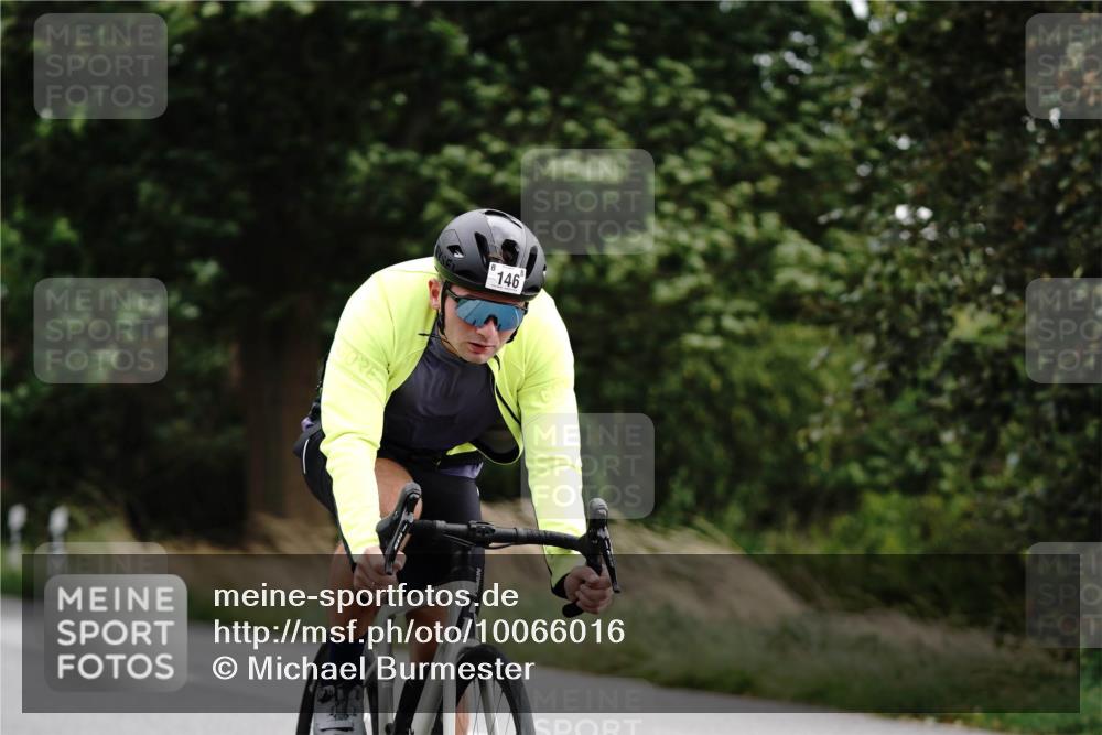 30.08.2026 - Elbe Triathlon Hamburg Michael Burmester http://msf.ph/oto/10066016 30.08.2026 14:59:27 Radfahren  meine-sportfotos.de