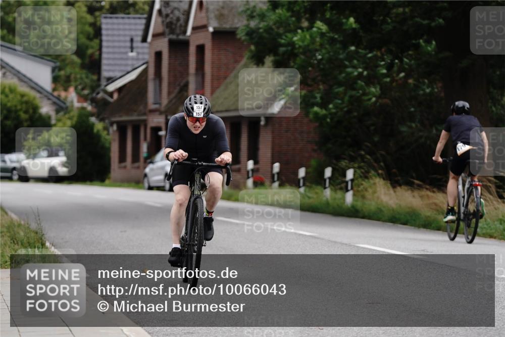 30.08.2026 - Elbe Triathlon Hamburg Michael Burmester http://msf.ph/oto/10066043 30.08.2026 15:00:39 Radfahren  meine-sportfotos.de