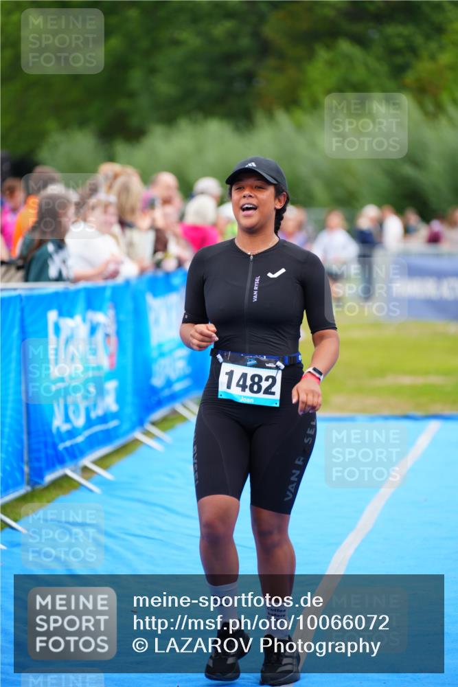 30.08.2026 - Elbe Triathlon Hamburg LAZAROV Photography http://msf.ph/oto/10066072 30.08.2026 12:16:54 Ziel 1470, 1482, 1647, 1675 meine-sportfotos.de