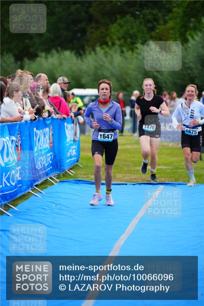 30.08.2026 - Elbe Triathlon Hamburg LAZAROV Photography http://msf.ph/oto/10066096 30.08.2026 12:17:00 Ziel 1470, 1647, 1675 meine-sportfotos.de