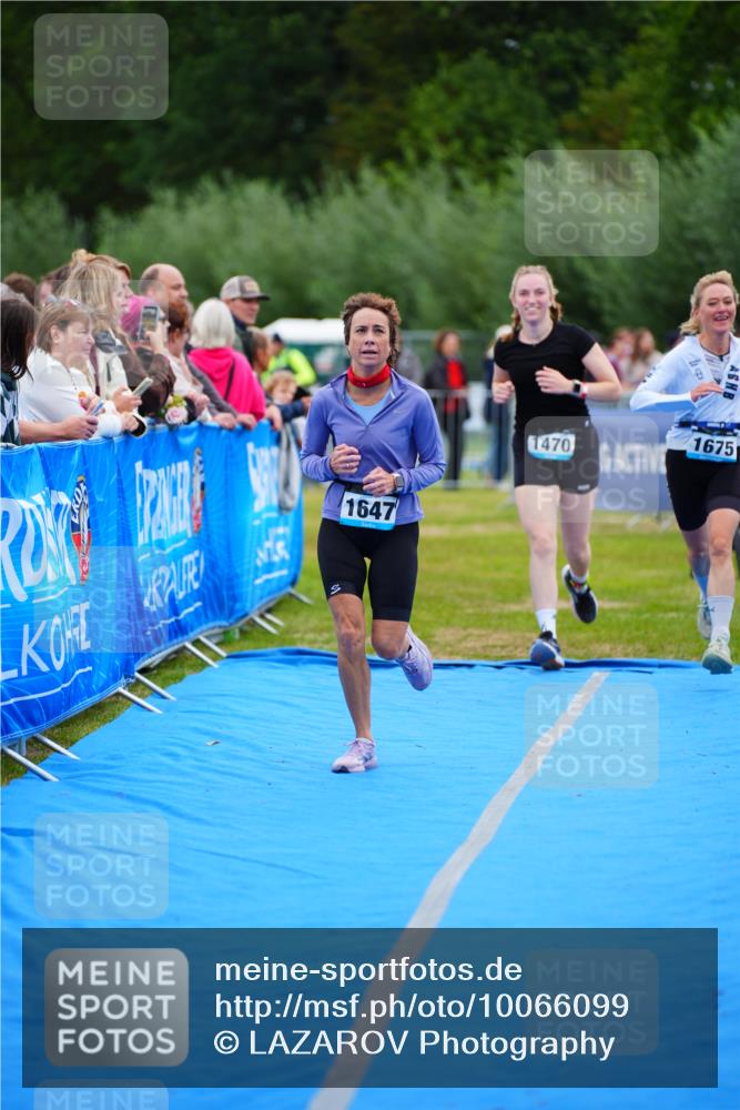 30.08.2026 - Elbe Triathlon Hamburg LAZAROV Photography http://msf.ph/oto/10066099 30.08.2026 12:17:00 Ziel 1470, 1647, 1675 meine-sportfotos.de