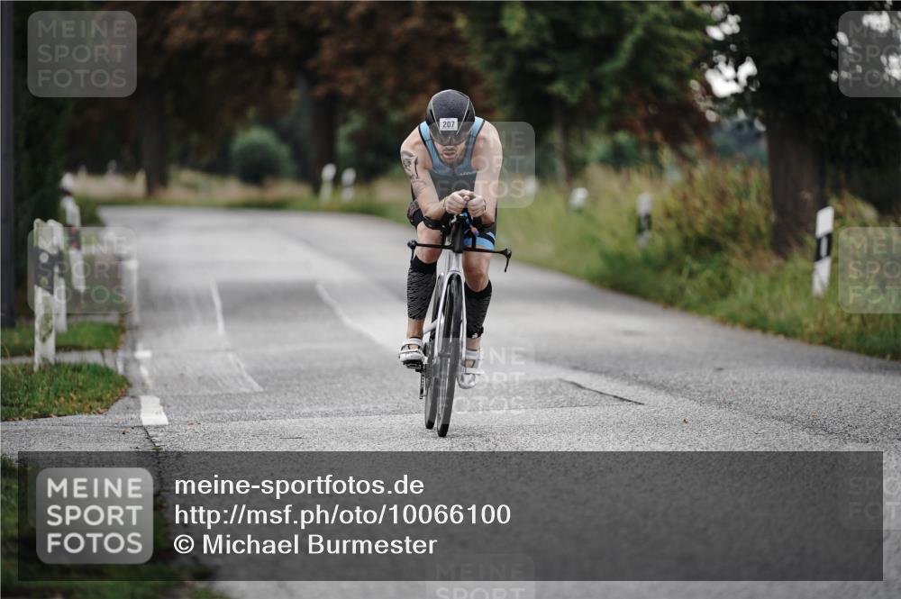 30.08.2026 - Elbe Triathlon Hamburg Michael Burmester http://msf.ph/oto/10066100 30.08.2026 09:05:41 Radfahren 207, 309 meine-sportfotos.de