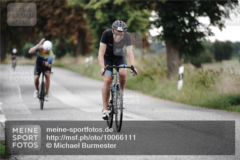 30.08.2026 - Elbe Triathlon Hamburg Michael Burmester http://msf.ph/oto/10066111 30.08.2026 09:05:57 Radfahren 213, 266, 485 meine-sportfotos.de