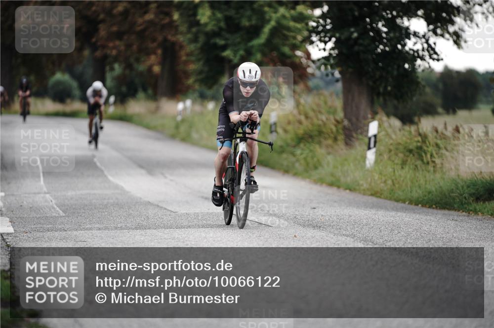 30.08.2026 - Elbe Triathlon Hamburg Michael Burmester http://msf.ph/oto/10066122 30.08.2026 09:06:03 Radfahren 213, 527 meine-sportfotos.de