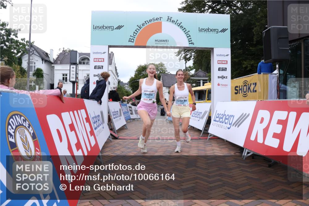 30.08.2026 - Blankeneser Heldenlauf Lena Gebhardt http://msf.ph/oto/10066164 30.08.2026 12:55:47 Ziel 4047, 4233, 4481 meine-sportfotos.de