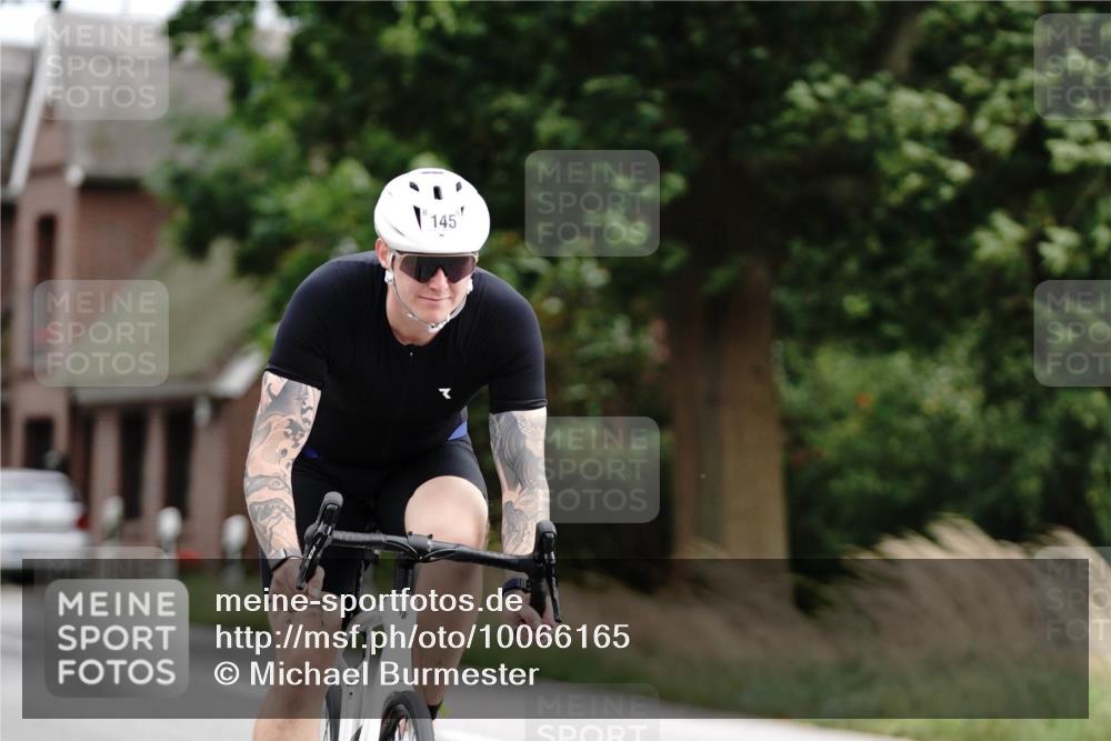 30.08.2026 - Elbe Triathlon Hamburg Michael Burmester http://msf.ph/oto/10066165 30.08.2026 15:03:02 Radfahren  meine-sportfotos.de