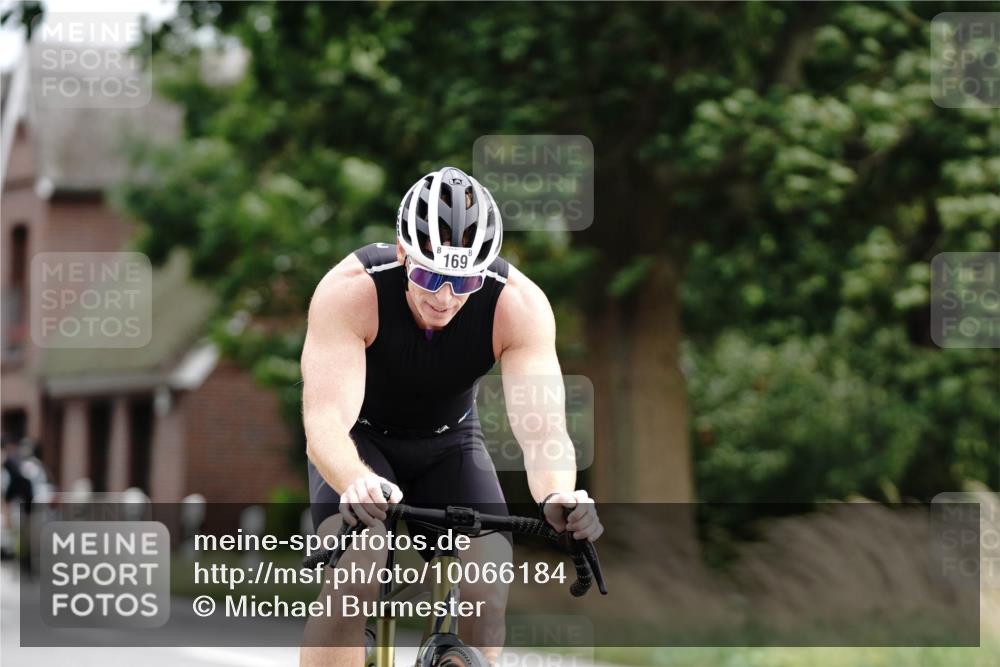 30.08.2026 - Elbe Triathlon Hamburg Michael Burmester http://msf.ph/oto/10066184 30.08.2026 15:03:37 Radfahren  meine-sportfotos.de