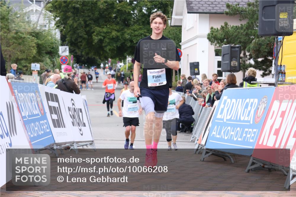 30.08.2026 - Blankeneser Heldenlauf Lena Gebhardt http://msf.ph/oto/10066208 30.08.2026 12:55:51 Ziel 4047, 4223, 4233 meine-sportfotos.de
