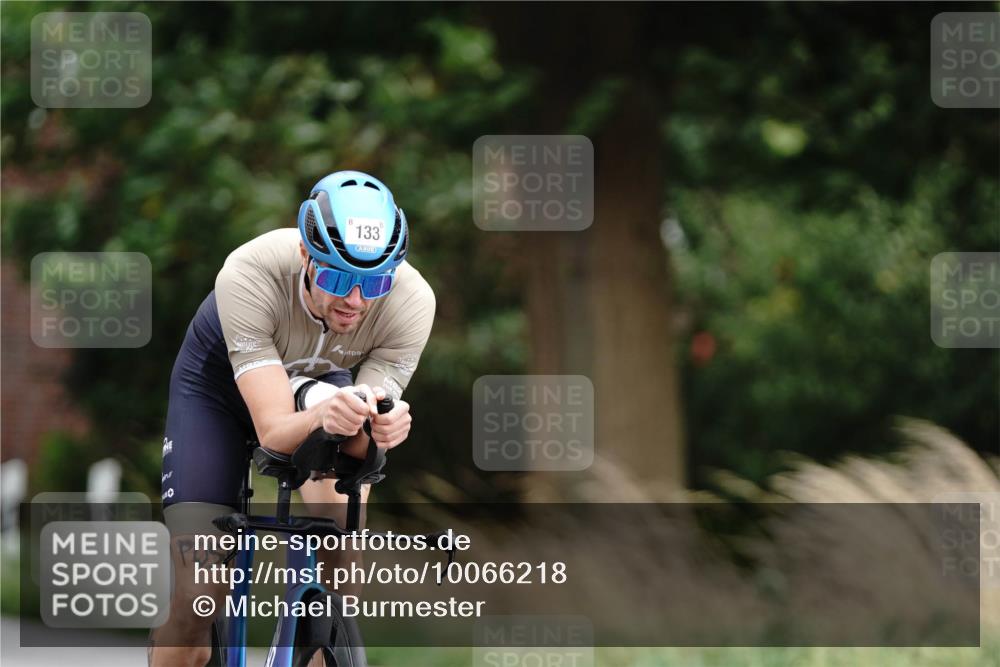 30.08.2026 - Elbe Triathlon Hamburg Michael Burmester http://msf.ph/oto/10066218 30.08.2026 15:05:14 Radfahren  meine-sportfotos.de