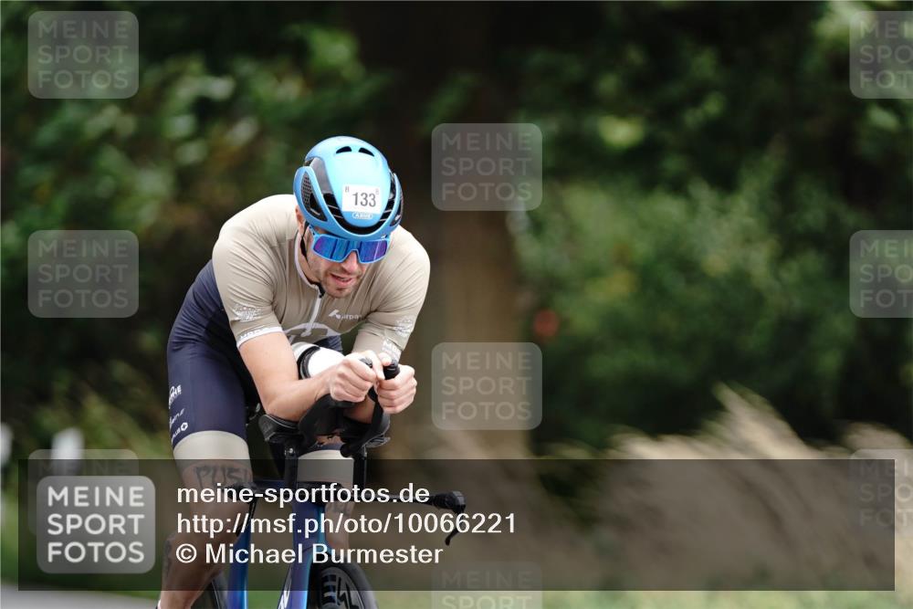 30.08.2026 - Elbe Triathlon Hamburg Michael Burmester http://msf.ph/oto/10066221 30.08.2026 15:05:14 Radfahren  meine-sportfotos.de