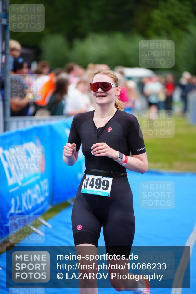 30.08.2026 - Elbe Triathlon Hamburg LAZAROV Photography http://msf.ph/oto/10066233 30.08.2026 12:17:42 Ziel 1499 meine-sportfotos.de