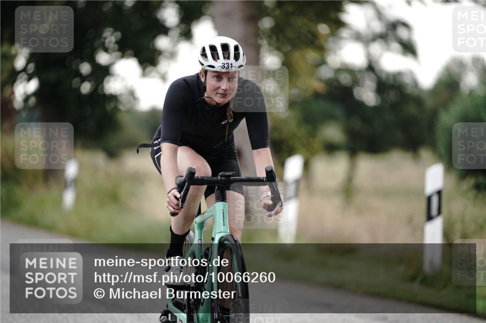 30.08.2026 - Elbe Triathlon Hamburg Michael Burmester http://msf.ph/oto/10066260 30.08.2026 09:08:32 Radfahren 331, 496 meine-sportfotos.de