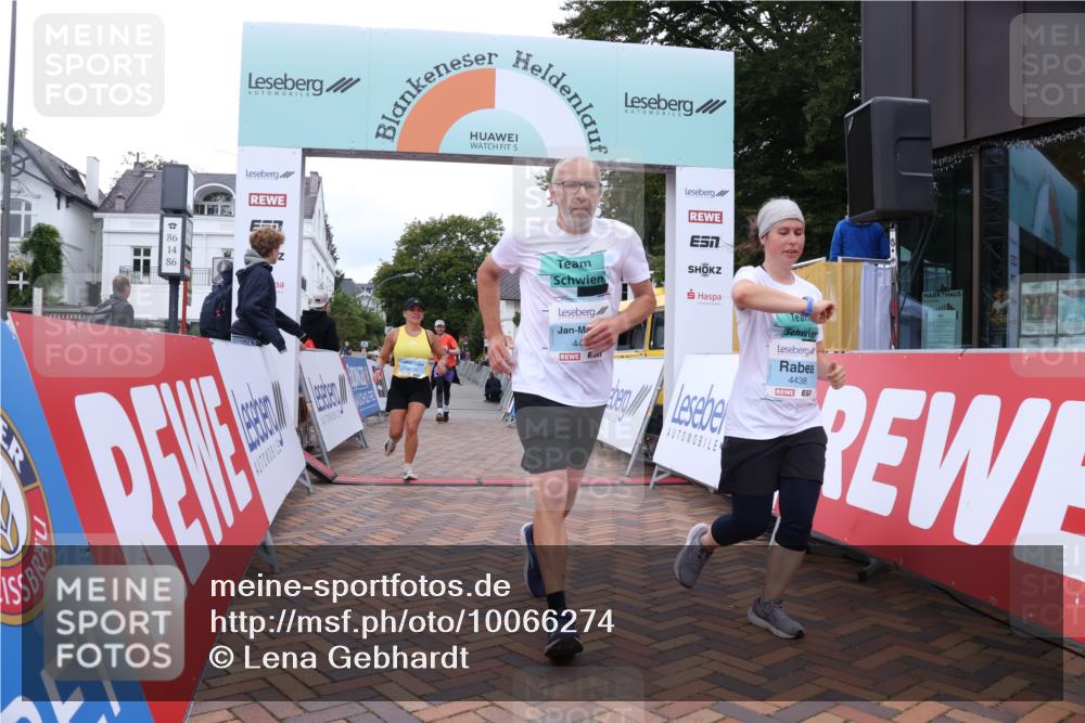 30.08.2026 - Blankeneser Heldenlauf Lena Gebhardt http://msf.ph/oto/10066274 30.08.2026 12:55:59 Ziel 4118, 4223, 4274, 4437, 4438 meine-sportfotos.de