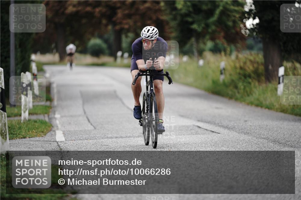 30.08.2026 - Elbe Triathlon Hamburg Michael Burmester http://msf.ph/oto/10066286 30.08.2026 09:09:00 Radfahren 254 meine-sportfotos.de