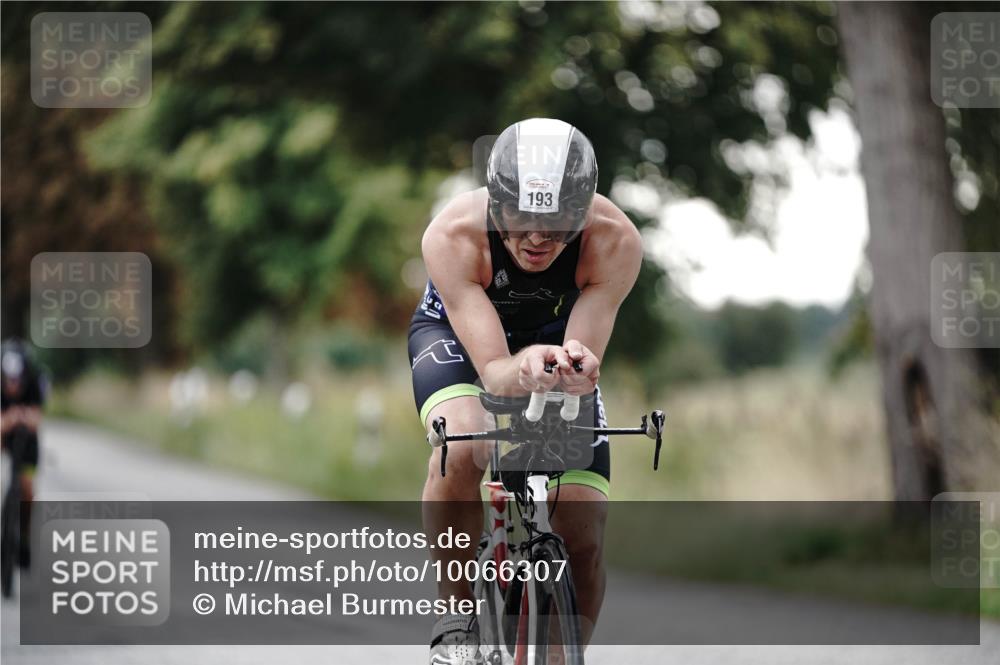 30.08.2026 - Elbe Triathlon Hamburg Michael Burmester http://msf.ph/oto/10066307 30.08.2026 09:09:13 Radfahren 193, 286, 411 meine-sportfotos.de