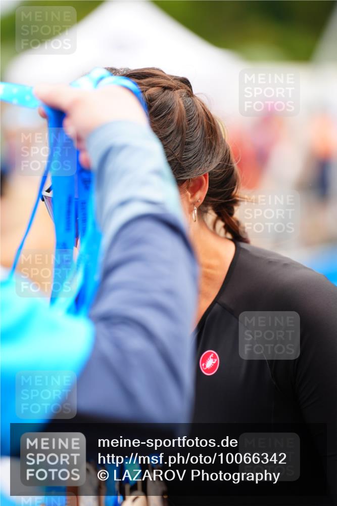 30.08.2026 - Elbe Triathlon Hamburg LAZAROV Photography http://msf.ph/oto/10066342 30.08.2026 12:17:58 Ziel 1351 meine-sportfotos.de