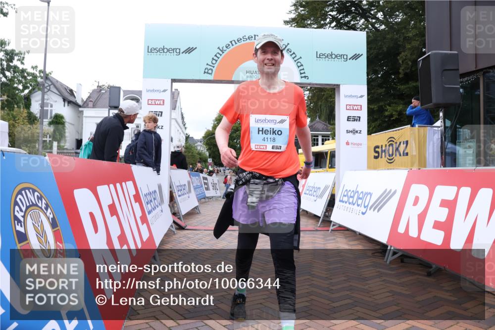 30.08.2026 - Blankeneser Heldenlauf Lena Gebhardt http://msf.ph/oto/10066344 30.08.2026 12:56:04 Ziel 4118, 4274, 4437, 4438 meine-sportfotos.de