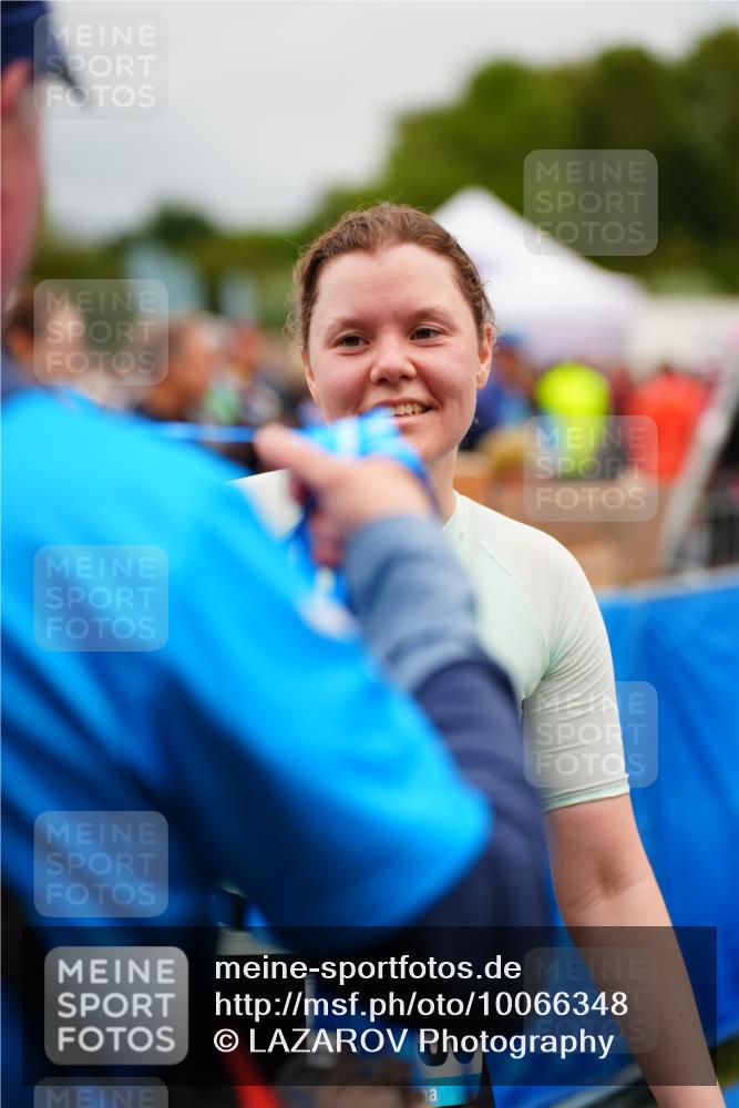 30.08.2026 - Elbe Triathlon Hamburg LAZAROV Photography http://msf.ph/oto/10066348 30.08.2026 12:18:03 Ziel  meine-sportfotos.de