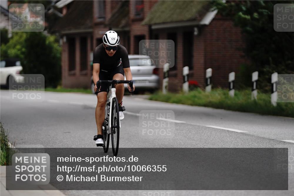 30.08.2026 - Elbe Triathlon Hamburg Michael Burmester http://msf.ph/oto/10066355 30.08.2026 15:15:02 Radfahren  meine-sportfotos.de