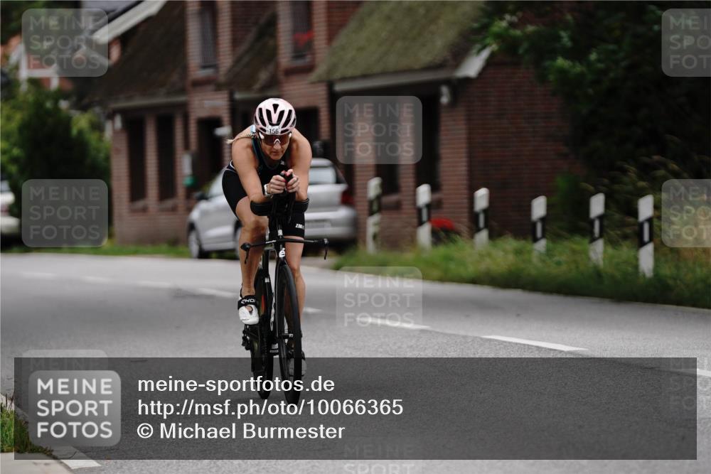 30.08.2026 - Elbe Triathlon Hamburg Michael Burmester http://msf.ph/oto/10066365 30.08.2026 15:16:28 Radfahren  meine-sportfotos.de