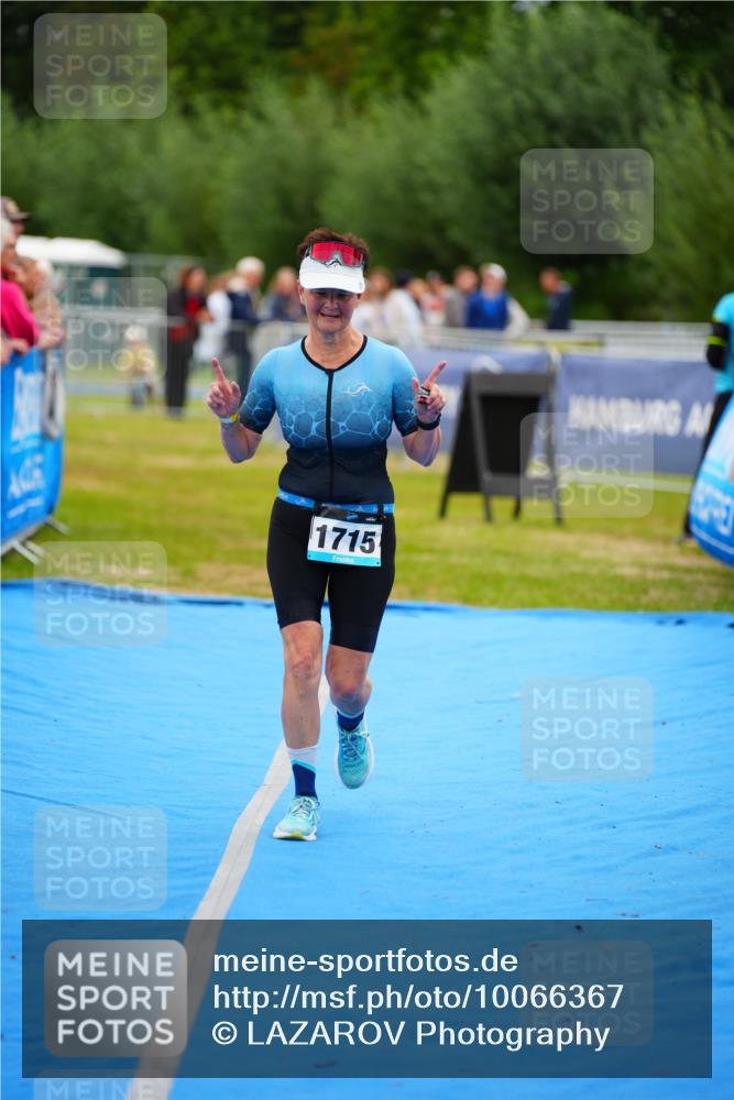 30.08.2026 - Elbe Triathlon Hamburg LAZAROV Photography http://msf.ph/oto/10066367 30.08.2026 12:18:15 Ziel 1521, 1715 meine-sportfotos.de