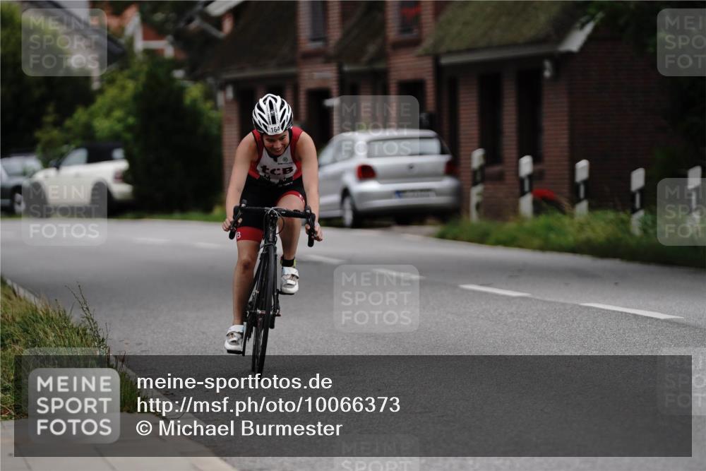 30.08.2026 - Elbe Triathlon Hamburg Michael Burmester http://msf.ph/oto/10066373 30.08.2026 15:16:33 Radfahren  meine-sportfotos.de
