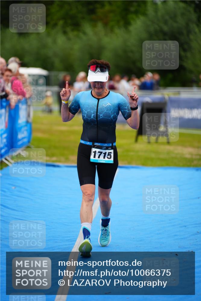 30.08.2026 - Elbe Triathlon Hamburg LAZAROV Photography http://msf.ph/oto/10066375 30.08.2026 12:18:15 Ziel 1521, 1715 meine-sportfotos.de