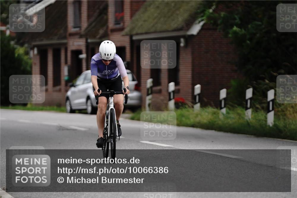 30.08.2026 - Elbe Triathlon Hamburg Michael Burmester http://msf.ph/oto/10066386 30.08.2026 15:16:58 Radfahren  meine-sportfotos.de