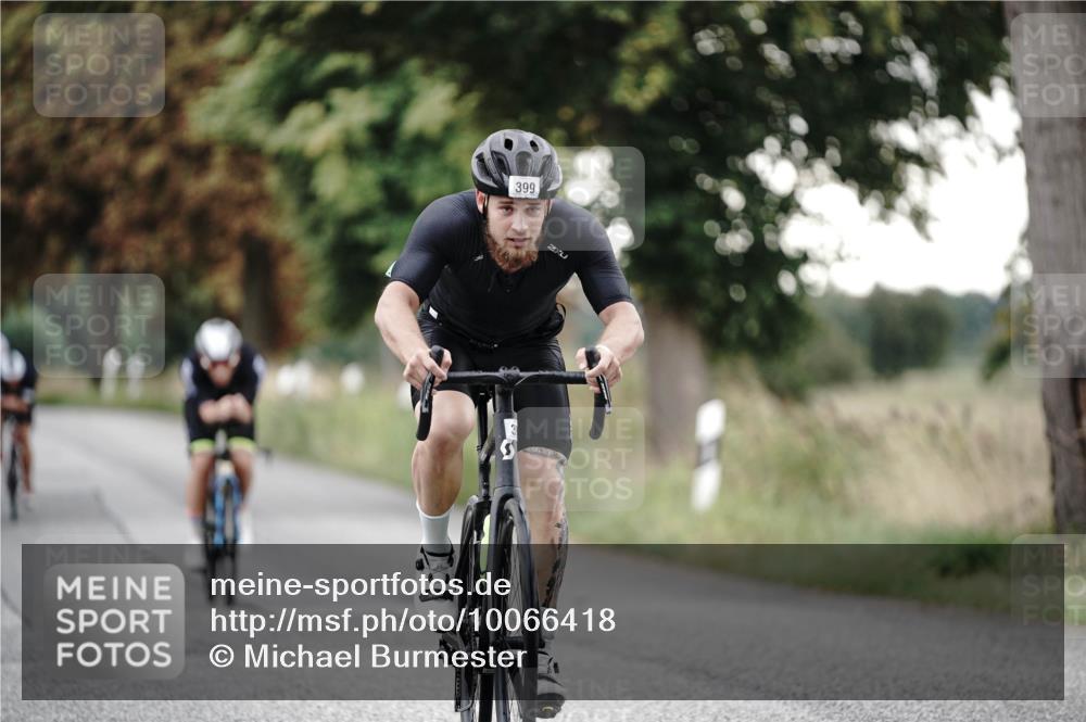 30.08.2026 - Elbe Triathlon Hamburg Michael Burmester http://msf.ph/oto/10066418 30.08.2026 09:10:09 Radfahren 182, 399, 428, 446, 1895 meine-sportfotos.de