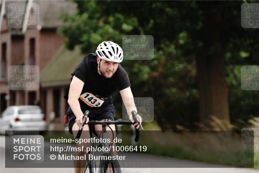 30.08.2026 - Elbe Triathlon Hamburg Michael Burmester http://msf.ph/oto/10066419 30.08.2026 15:17:53 Radfahren  meine-sportfotos.de