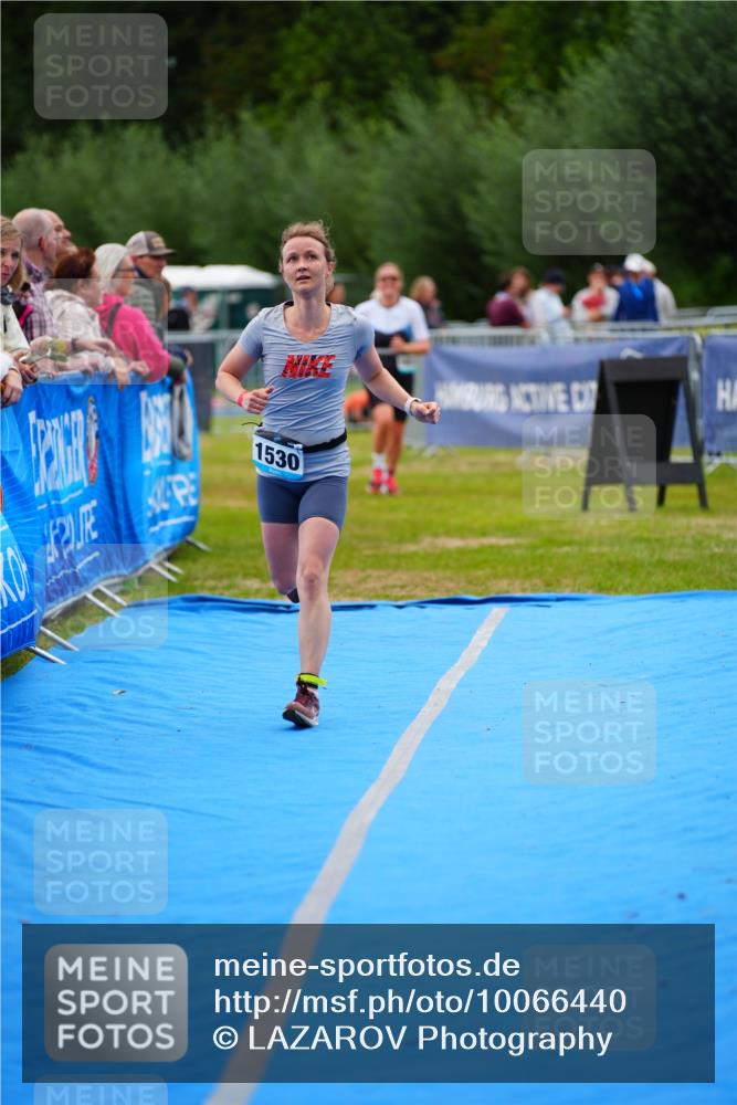 30.08.2026 - Elbe Triathlon Hamburg LAZAROV Photography http://msf.ph/oto/10066440 30.08.2026 12:18:36 Ziel 1530, 1601 meine-sportfotos.de
