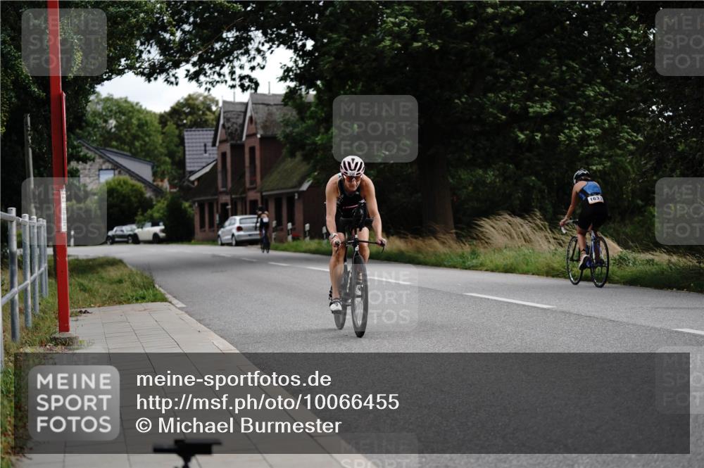 30.08.2026 - Elbe Triathlon Hamburg Michael Burmester http://msf.ph/oto/10066455 30.08.2026 15:20:37 Radfahren  meine-sportfotos.de