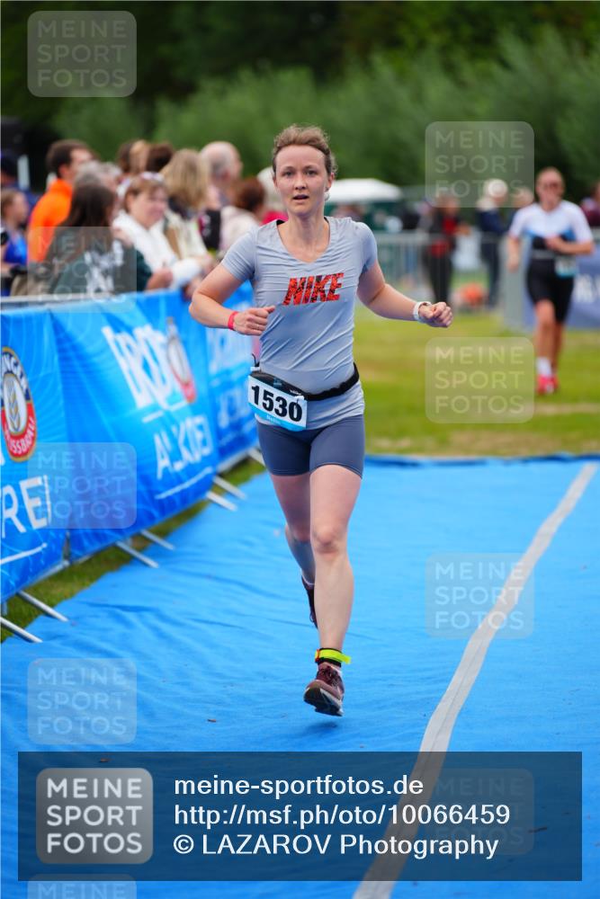 30.08.2026 - Elbe Triathlon Hamburg LAZAROV Photography http://msf.ph/oto/10066459 30.08.2026 12:18:38 Ziel 1530, 1601 meine-sportfotos.de