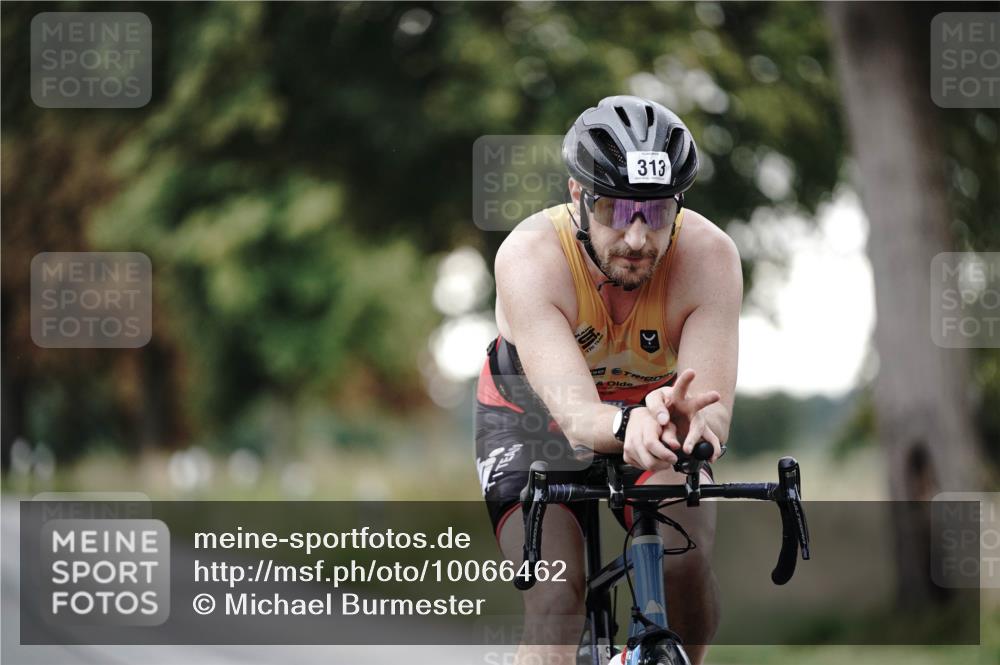 30.08.2026 - Elbe Triathlon Hamburg Michael Burmester http://msf.ph/oto/10066462 30.08.2026 09:10:22 Radfahren 227, 294, 313 meine-sportfotos.de