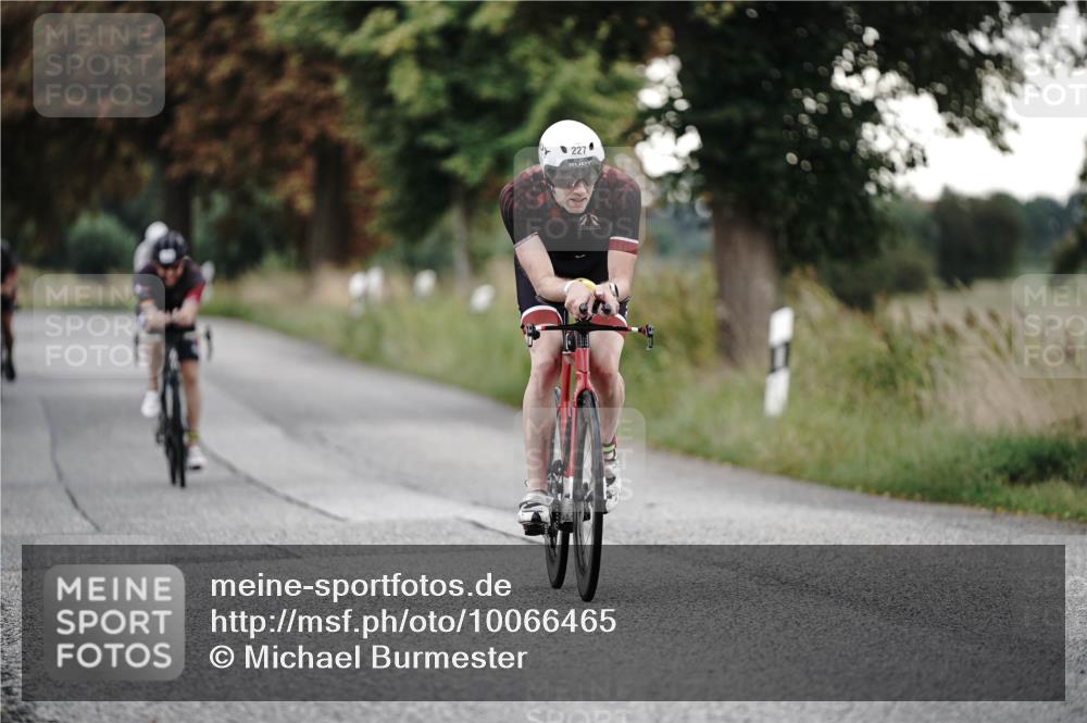 30.08.2026 - Elbe Triathlon Hamburg Michael Burmester http://msf.ph/oto/10066465 30.08.2026 09:10:26 Radfahren 227, 294, 326, 390, 417 meine-sportfotos.de