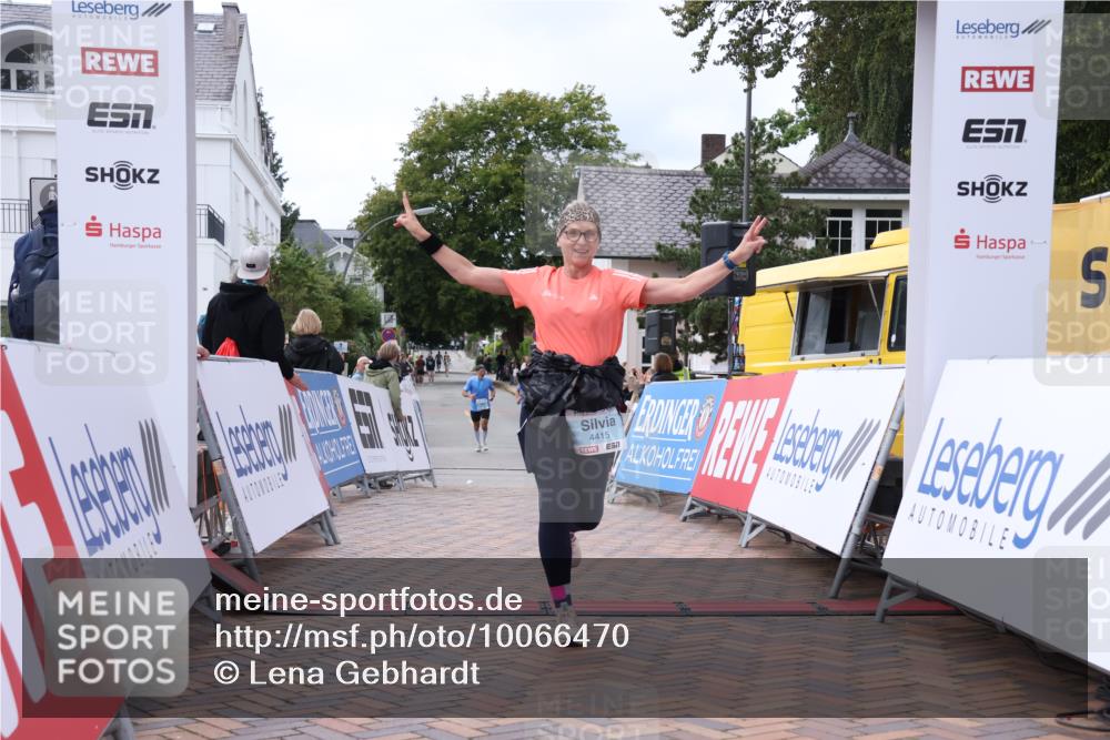30.08.2026 - Blankeneser Heldenlauf Lena Gebhardt http://msf.ph/oto/10066470 30.08.2026 12:56:55 Ziel 4415 meine-sportfotos.de