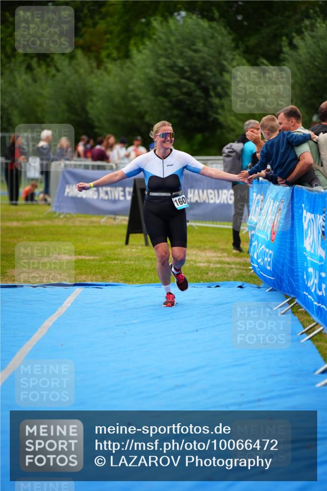 30.08.2026 - Elbe Triathlon Hamburg LAZAROV Photography http://msf.ph/oto/10066472 30.08.2026 12:18:41 Ziel 1530, 1601 meine-sportfotos.de