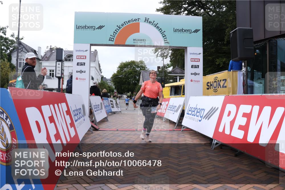 30.08.2026 - Blankeneser Heldenlauf Lena Gebhardt http://msf.ph/oto/10066478 30.08.2026 12:56:55 Ziel 4415 meine-sportfotos.de