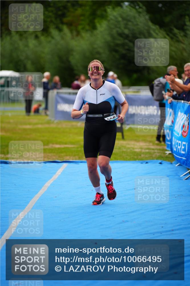 30.08.2026 - Elbe Triathlon Hamburg LAZAROV Photography http://msf.ph/oto/10066495 30.08.2026 12:18:42 Ziel 1530, 1601 meine-sportfotos.de