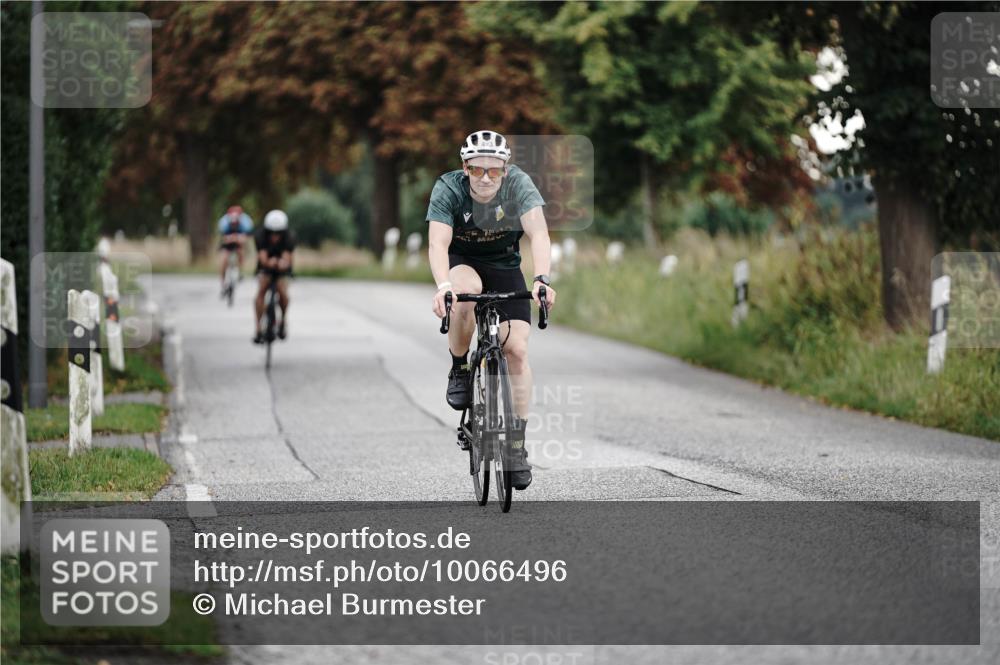 30.08.2026 - Elbe Triathlon Hamburg Michael Burmester http://msf.ph/oto/10066496 30.08.2026 09:10:41 Radfahren 258, 262, 423 meine-sportfotos.de