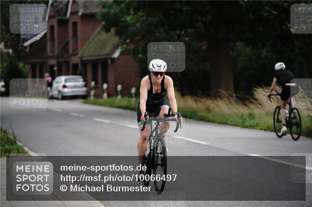 30.08.2026 - Elbe Triathlon Hamburg Michael Burmester http://msf.ph/oto/10066497 30.08.2026 15:22:33 Radfahren  meine-sportfotos.de