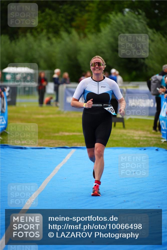 30.08.2026 - Elbe Triathlon Hamburg LAZAROV Photography http://msf.ph/oto/10066498 30.08.2026 12:18:42 Ziel 1530, 1601 meine-sportfotos.de