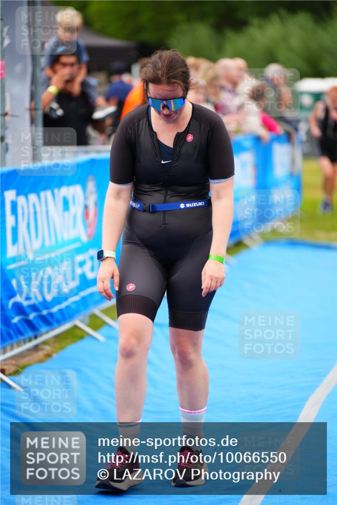 30.08.2026 - Elbe Triathlon Hamburg LAZAROV Photography http://msf.ph/oto/10066550 30.08.2026 12:19:08 Ziel 945, 1690, 1695 meine-sportfotos.de