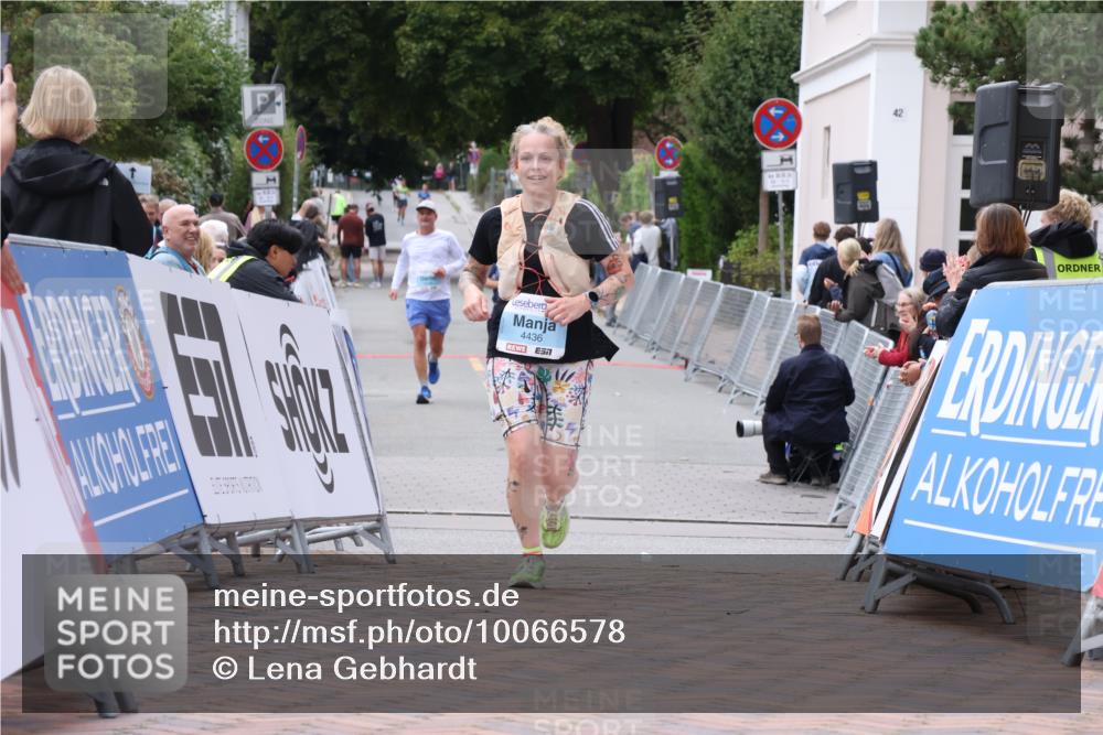 30.08.2026 - Blankeneser Heldenlauf Lena Gebhardt http://msf.ph/oto/10066578 30.08.2026 12:57:27 Ziel 4436 meine-sportfotos.de