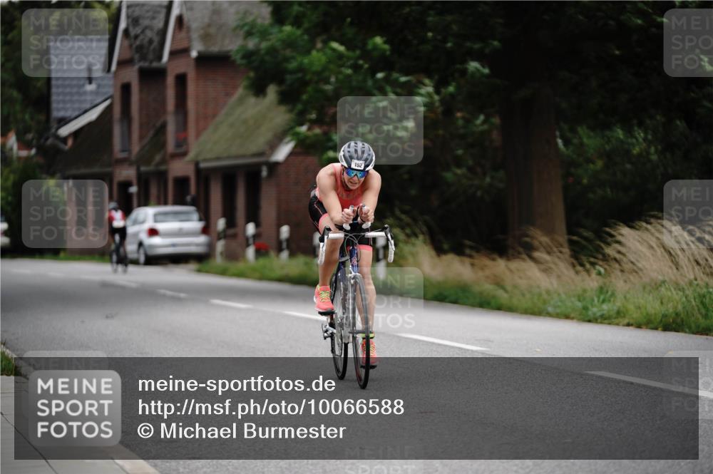 30.08.2026 - Elbe Triathlon Hamburg Michael Burmester http://msf.ph/oto/10066588 30.08.2026 15:25:27 Radfahren  meine-sportfotos.de